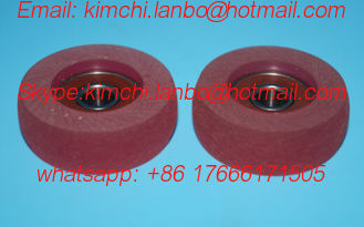 Китай Roland 700 machine platen rubber tire,Man Roland wheel,part for Roland printing machine поставщик