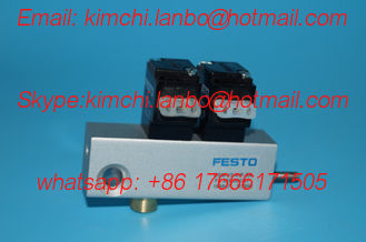 Китай F7.335.001,cylinder valve unit,part for  offset machines SM 102 поставщик