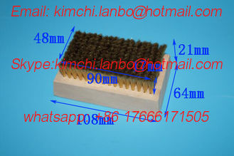 Китай Anilox roller brush,Brush for offet pring machines anilox roller,Cleaning brush поставщик