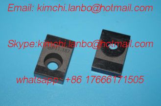 Китай KBA gripper pad,611.187,KBA 104 machine gripper pad with plastic,replacement parts,30207mm поставщик
