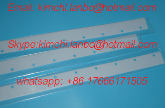 Китай Komori L440 machine wash up blade,1105*50*1mm,15 holes,Komori plastic washup blade,good quality поставщик