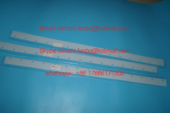 Komori L440 machine wash up blade,1105*50*1mm,15 holes,Komori plastic washup blade,good quality поставщик