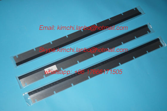 SM74 wash up blade,SM74 machine Rubber washup blade,good quality,9 slots, 822*57*0.5mm поставщик