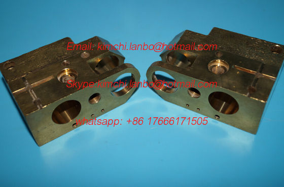 High quality C5.072.201 C5.072.202 CD102 SM102 housing side lay DS and OS printing machines spare parts поставщик